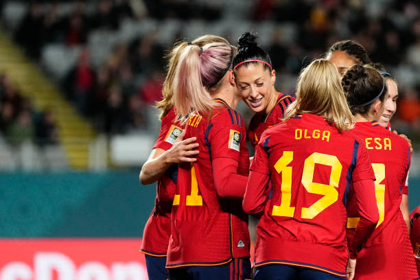 又充满热情 又充满热情