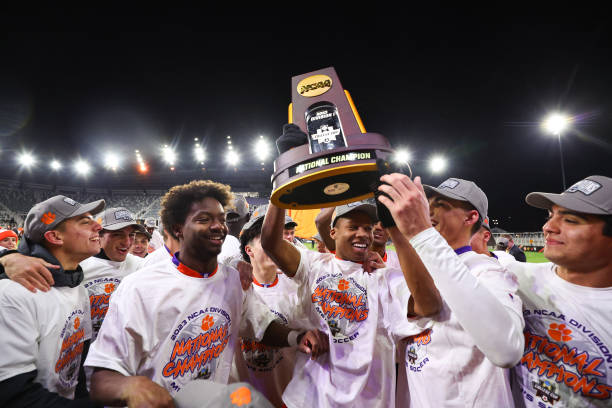 崩溃或爆发 崩溃或爆发