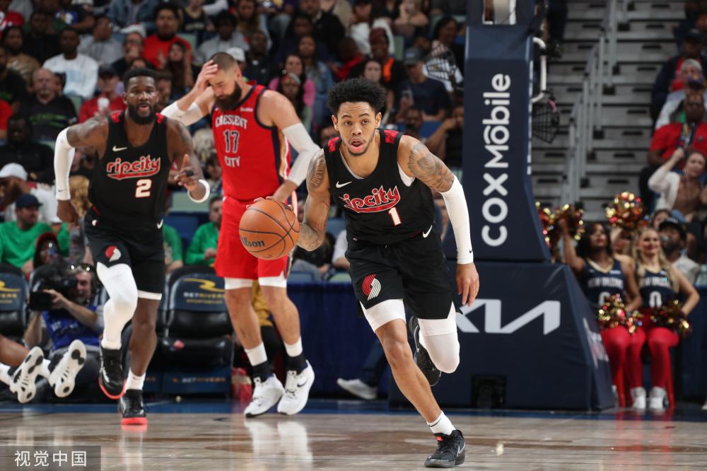 引人瞩目 引人瞩目